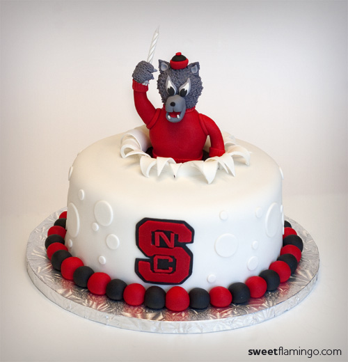 NCSU Tuffy Cake