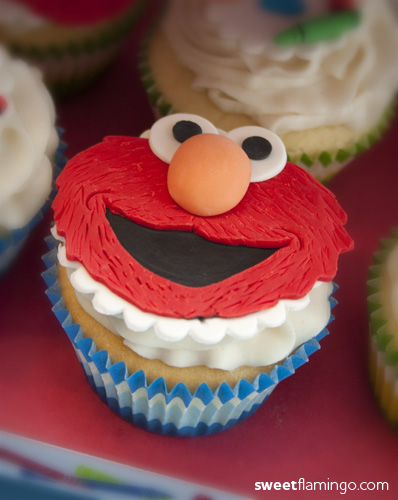 Elmo Cupcake